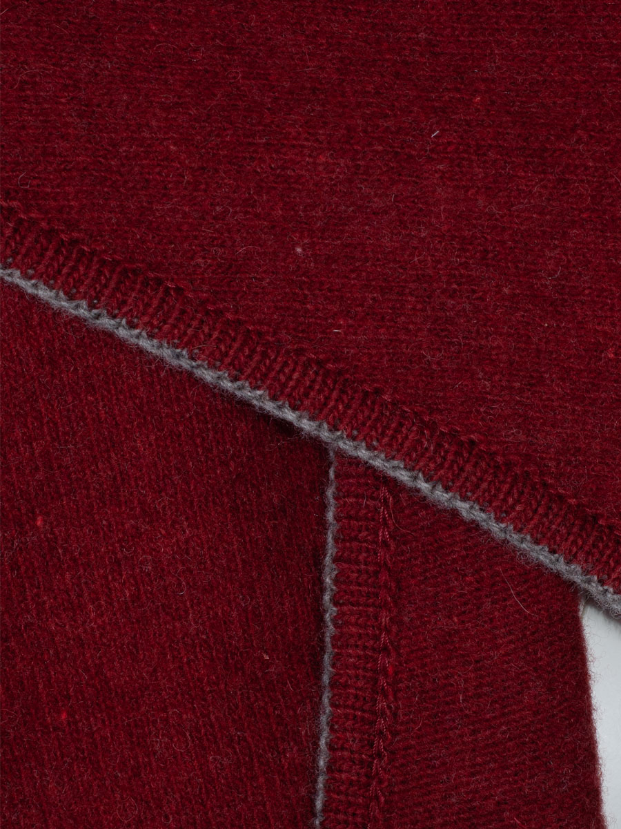 Stapf Wolltuch Bibi, blutrot, kuschlig, dreieckig #3