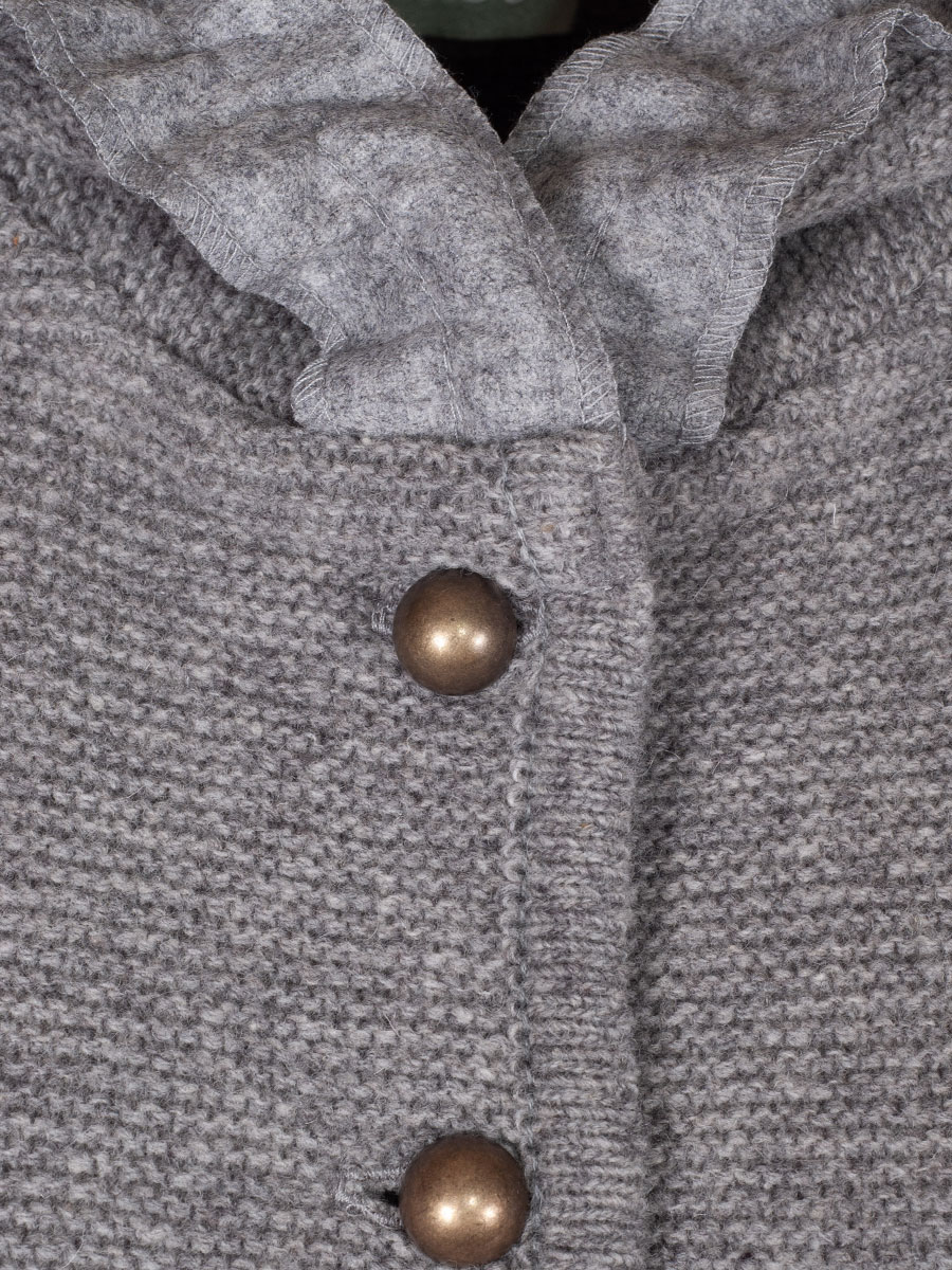 hausg'macht Kapuzen-Strickweste Heiki, grau, Rüschenkragen aus Stoff #5