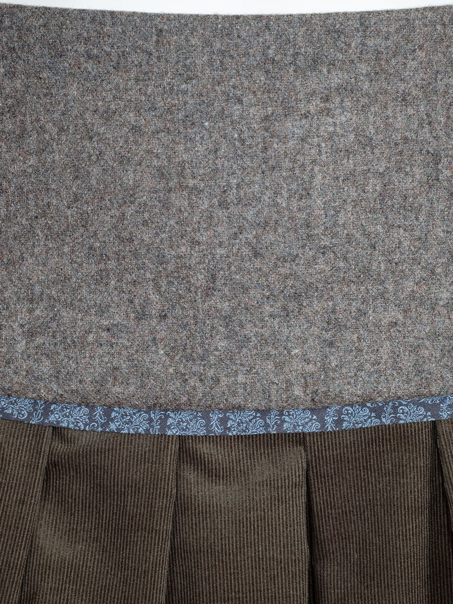 Die Rockmacherin Sattelrock Mooskissal, Feincord, Falten, oliv, C #7