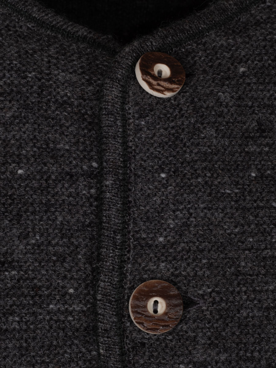 Huber Strickjacke Gerhard, anthrazit, grüne Einfassung, Hirschhornknöpfe #4