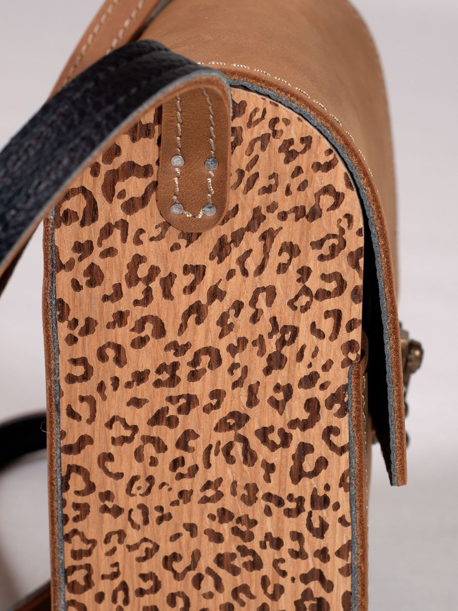 Werner Trachten Ledertasche Leo Print, Holz #4