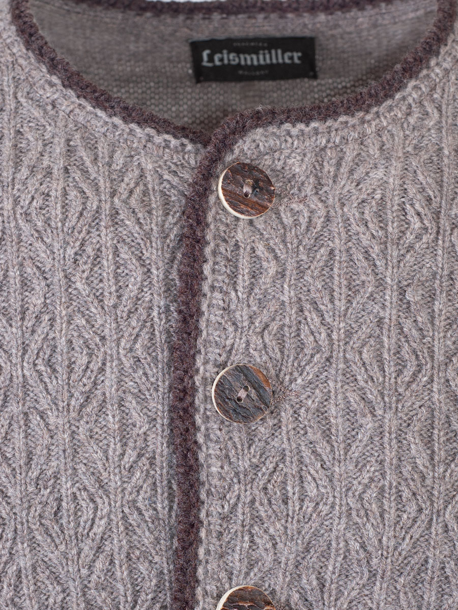 hausg'macht Strickjacke Fridolin schlamm, Rautenmuster, Hirschhornknöpfe #4