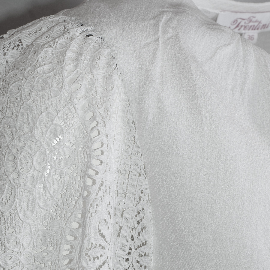 Julia Trentini Dirndlbluse Lunetta, creme, Langarm, Spitze, festlich #5