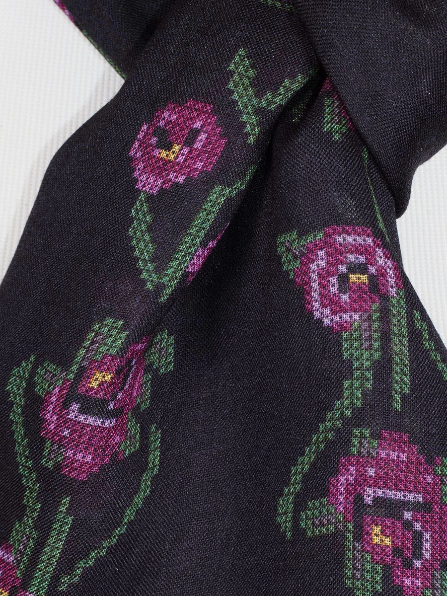 Feli und Hans Damenschal, leicht, schwarz mit Blumenmuster #2