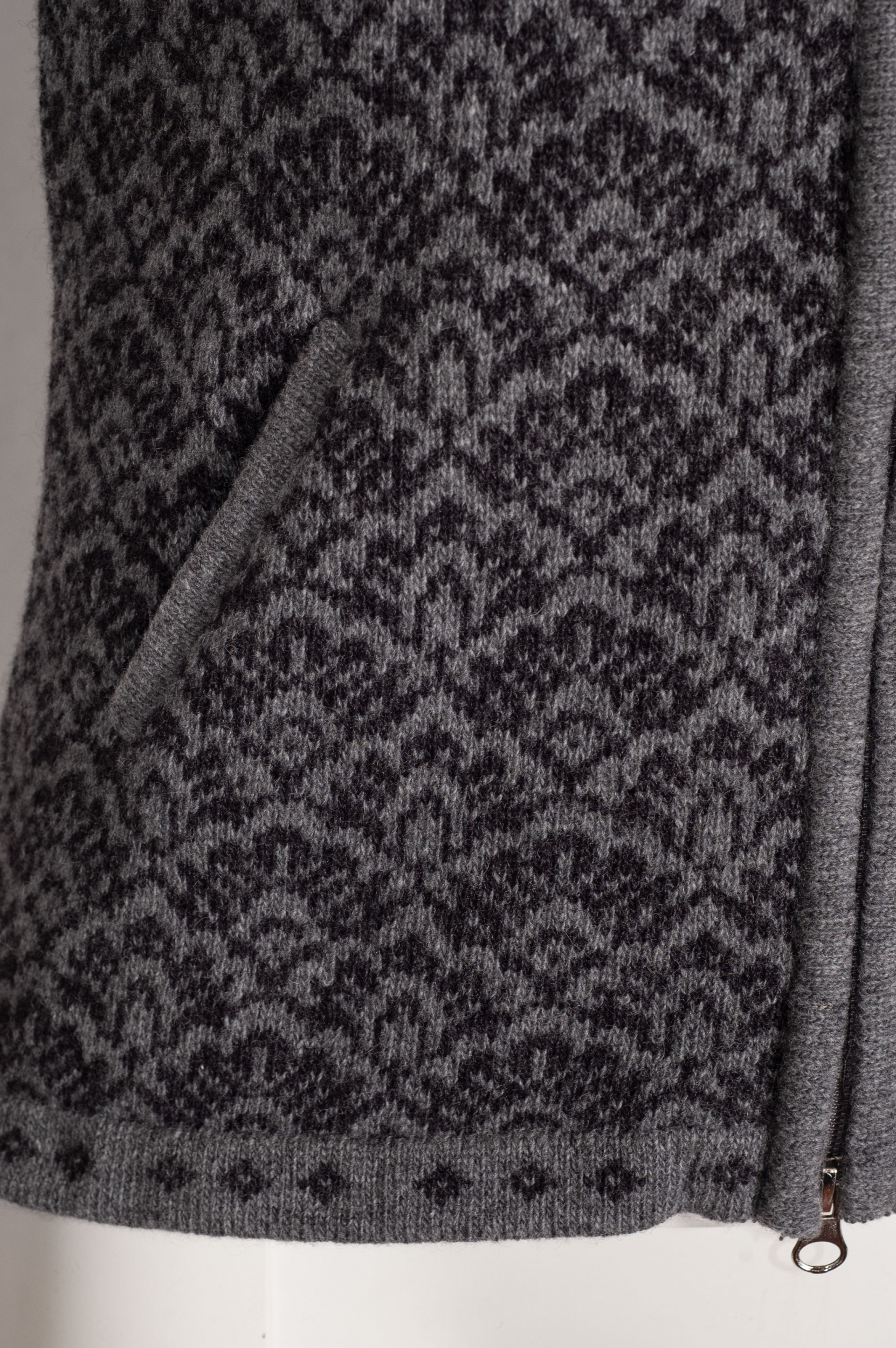 Huber Strickweste Jill, grau-dunkelgrau, Blumenmuster #4