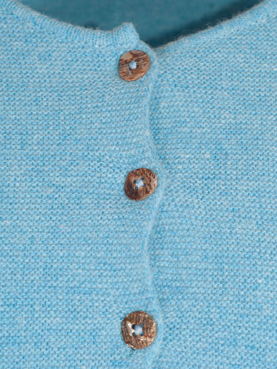 Heidi Strickjacke, gletscher, Perlmuttknöpfe, glatt gestrickt, fein #3