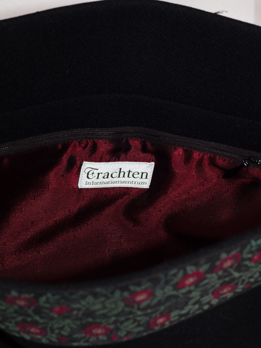 Bezirk Oberbayern Handtasche Zeger, schwarz, Rosenstick in grün-rot, Lederriemen #3