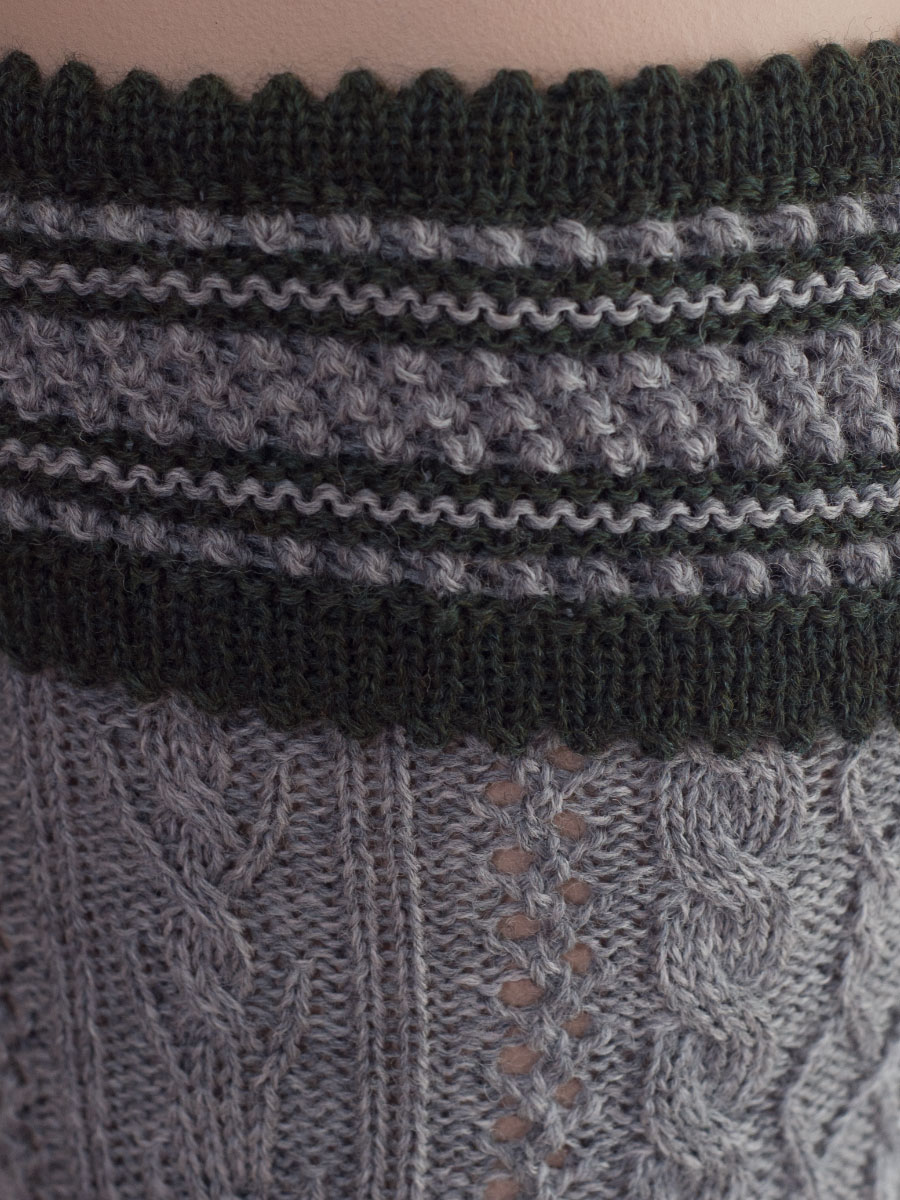 Hammerschmid Umschlagstrumpf grau mit tanne, Zopfmuster, Handstrick #3