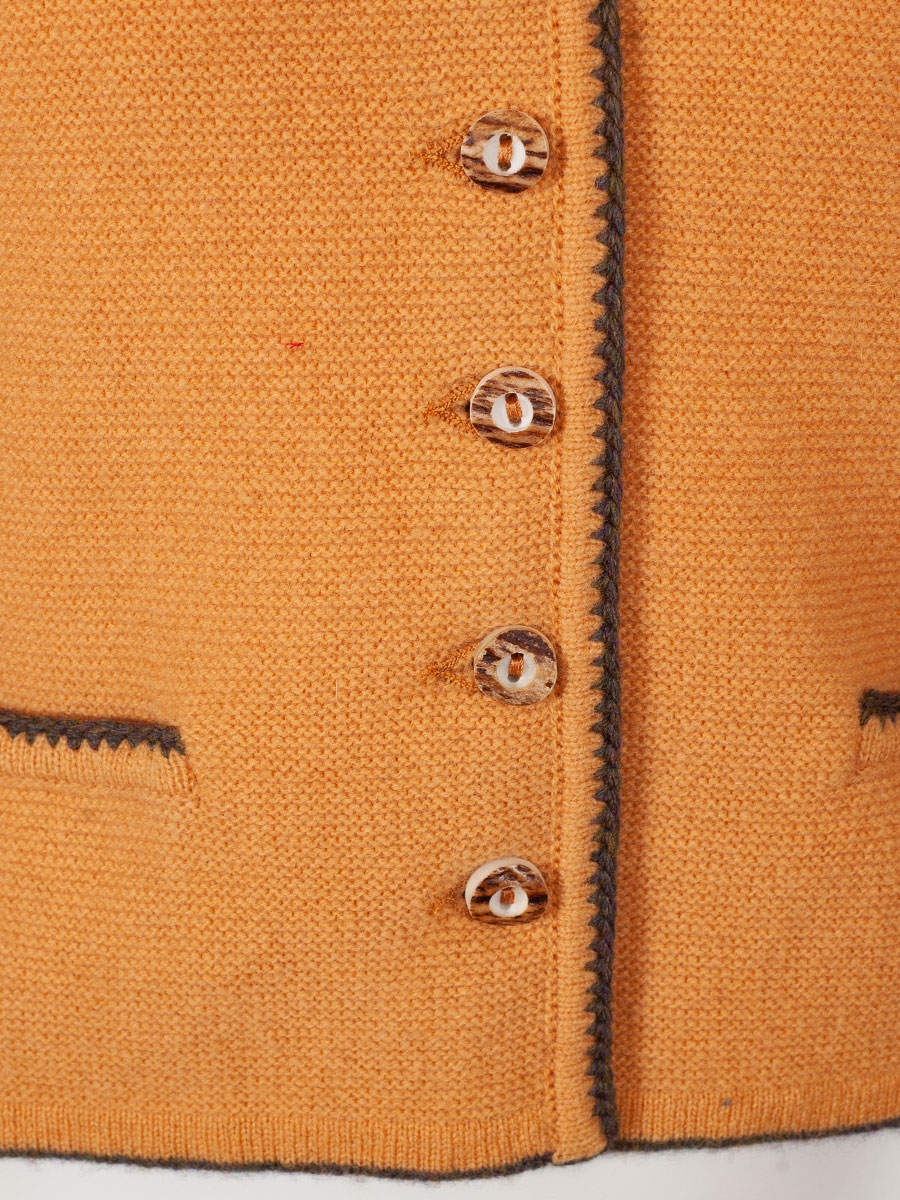 Astrifa Dirndlstrickjacke Finsing, goldgelb, braune Einfassung #6