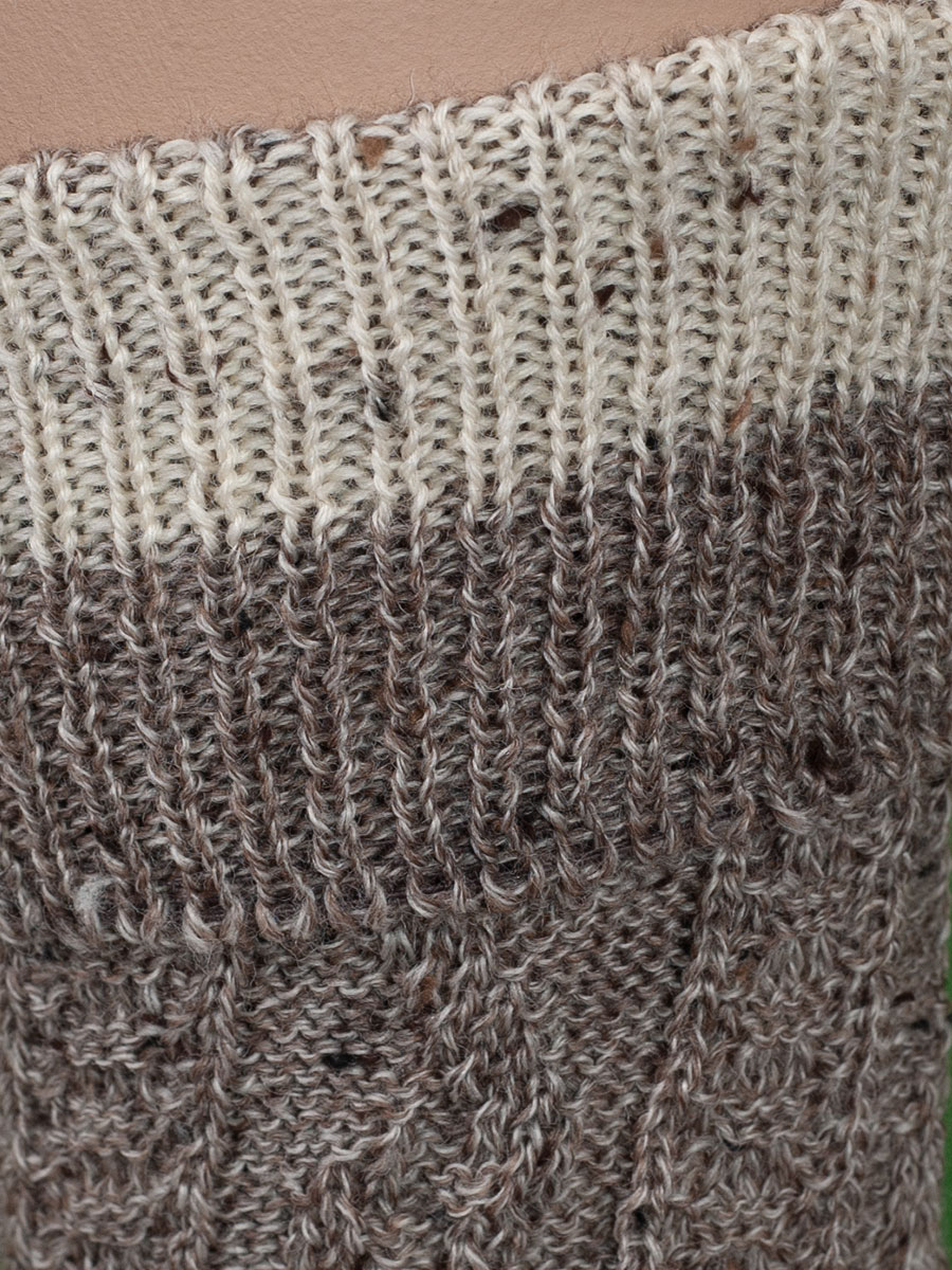 Lusana Trachtensocken mittelbeige, Zopfmuster, Umschlagsocke #3