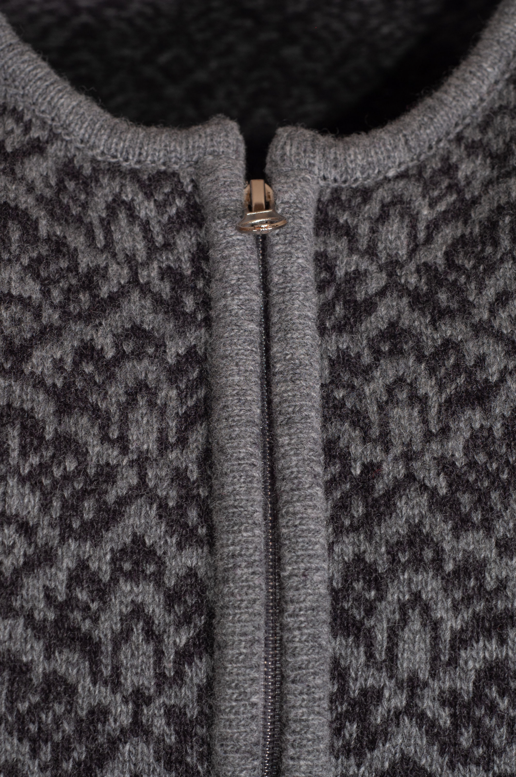 Huber Strickweste Jill, grau-dunkelgrau, Blumenmuster #3