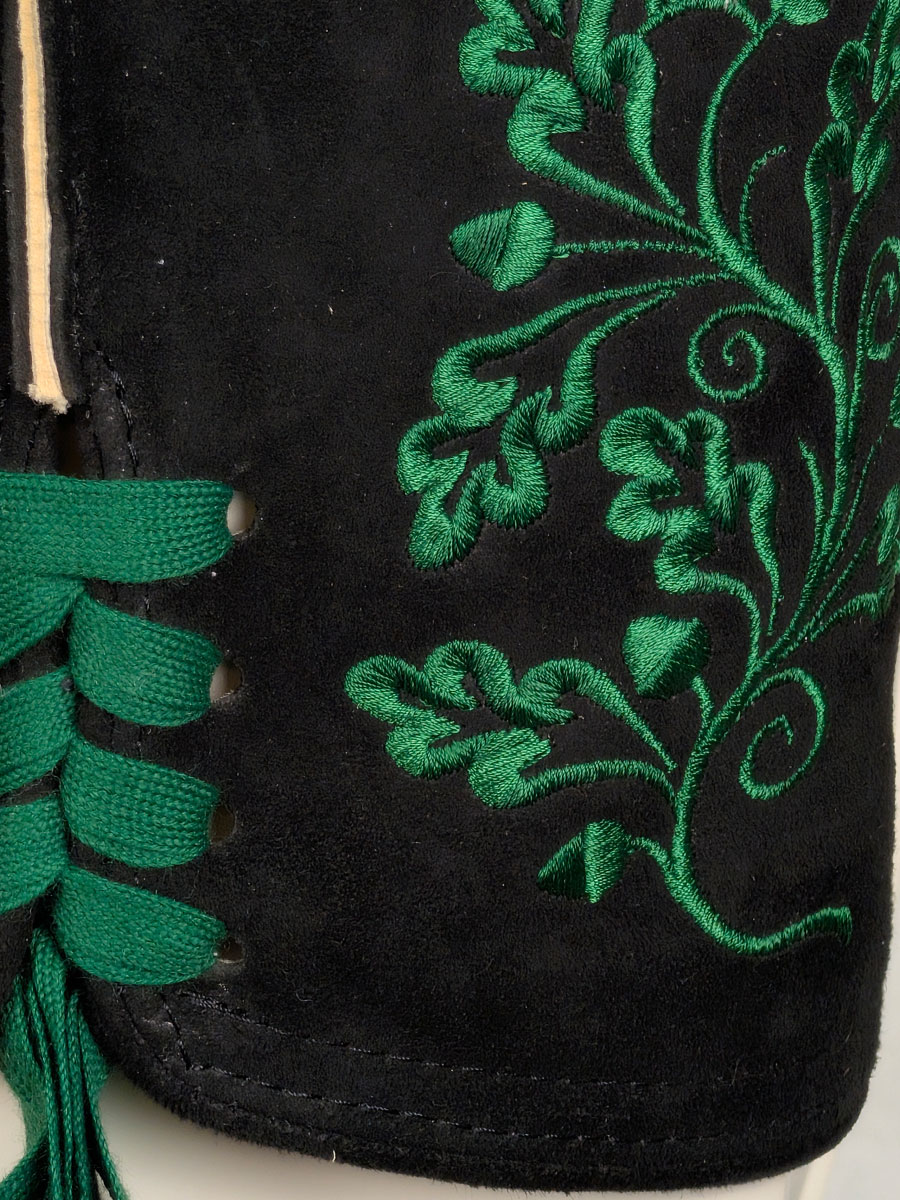 Weinbauer Lederhose Reuth, schwarz, dunkelgrüner Stick #7