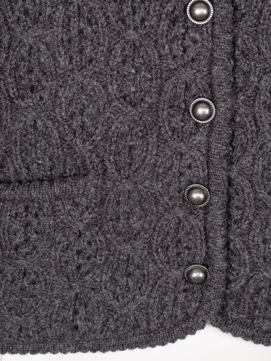 fei scho schee Strickjacke, graphite, grobes Strickmuster, kurz #4
