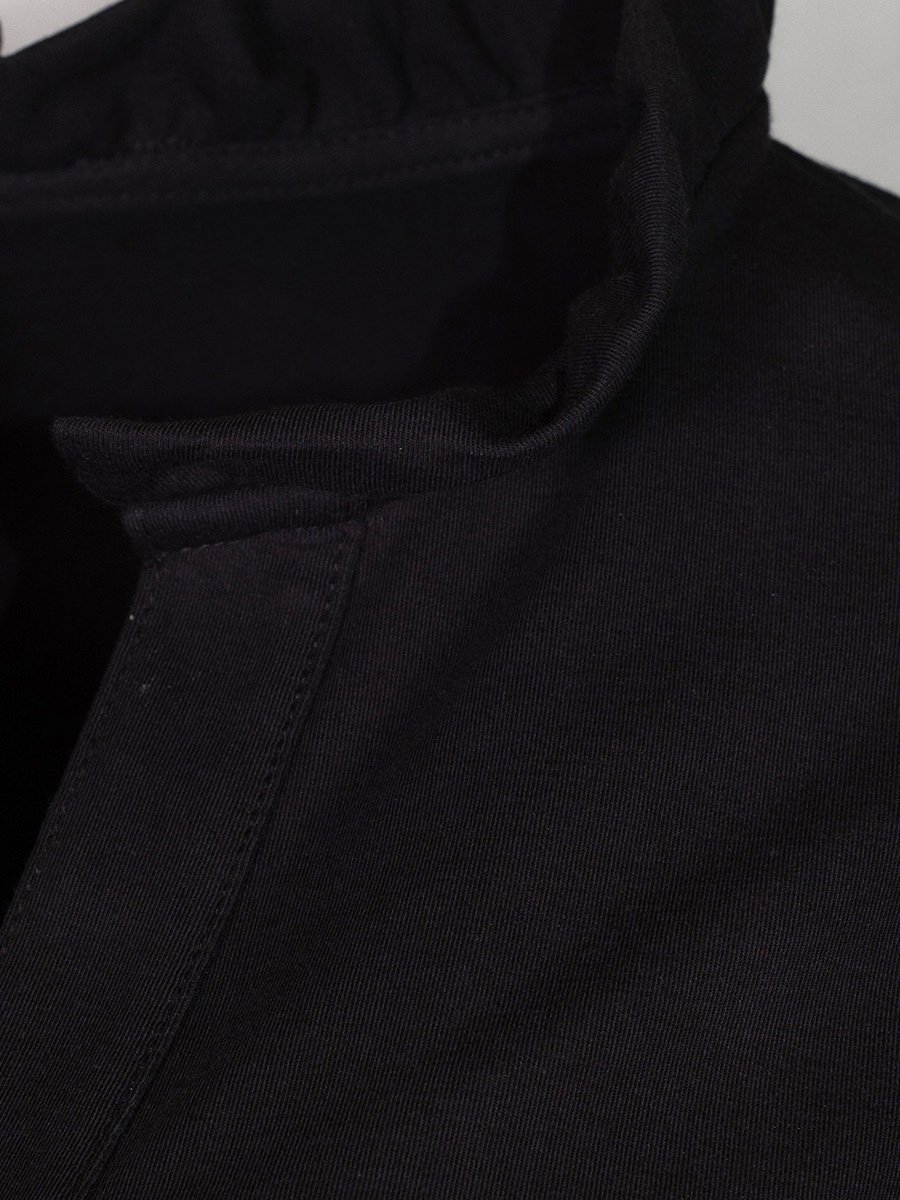 Wallmann Langarmshirt schwarz mit Rüschenkragen, V-Ausschnitt #2