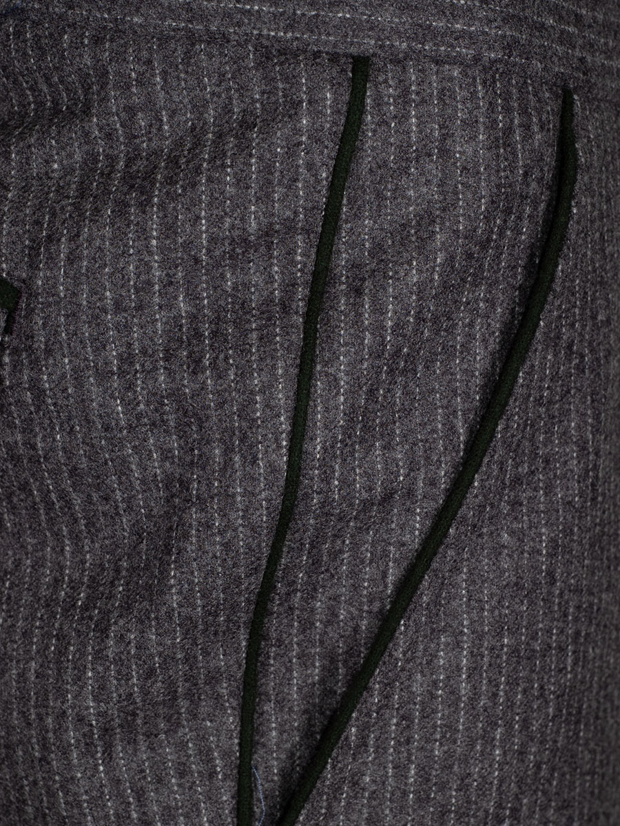 Viererspitz Stresemannhose Jakob, grau, seitlich grünes Paspol #2