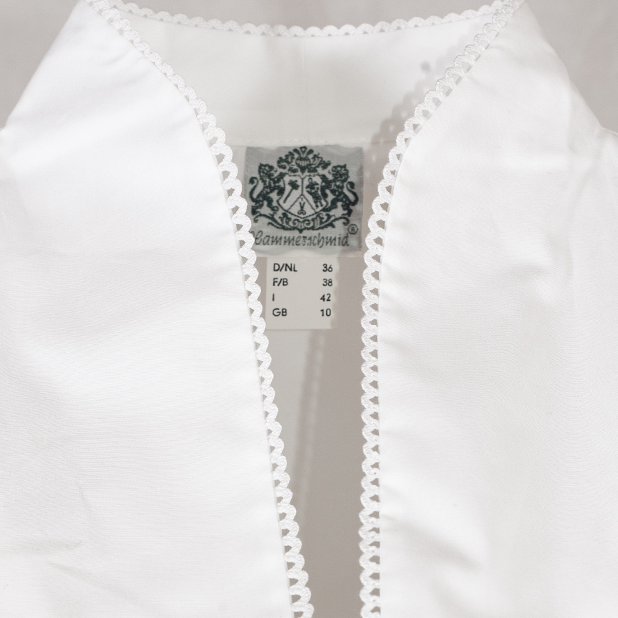 Hammerschmid Dirndlbluse Amelie, weiß, Kelchkragen, Spitzenborte, Stretch #3