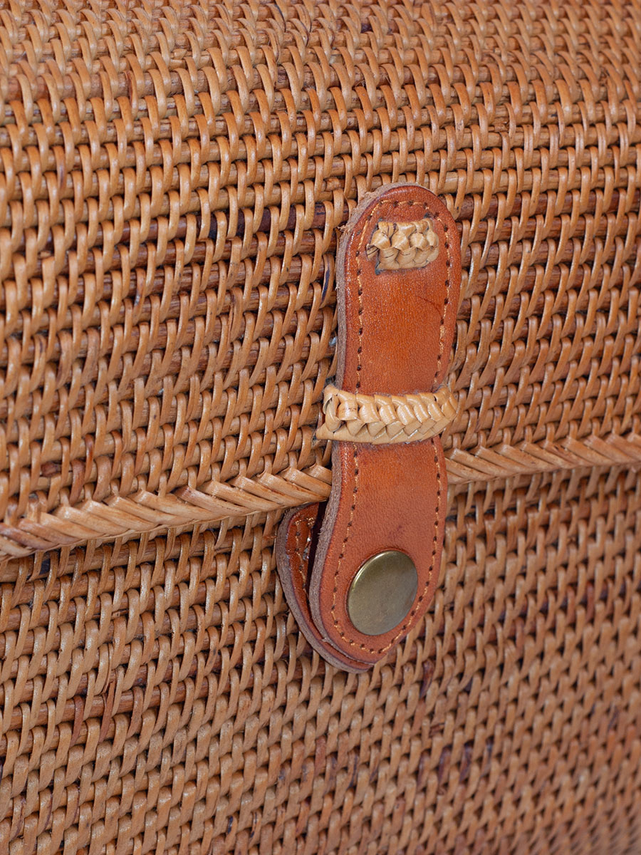 Cassandra Basttasche braun, rechteckig, mit Lederriemen #4