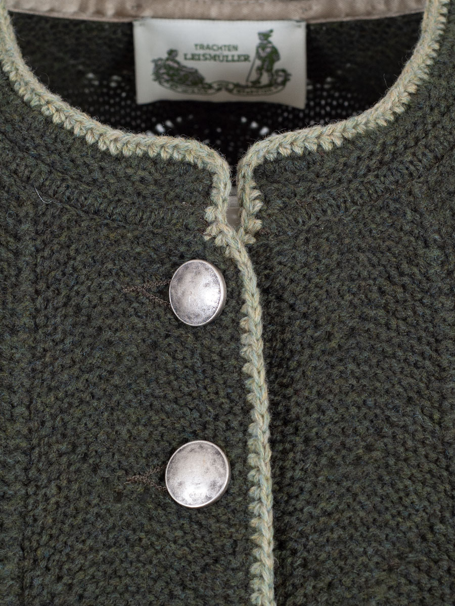 Astrifa Eberfing Strickjacke, lodengrün, beige Einfassung, Silberknöpfe #4