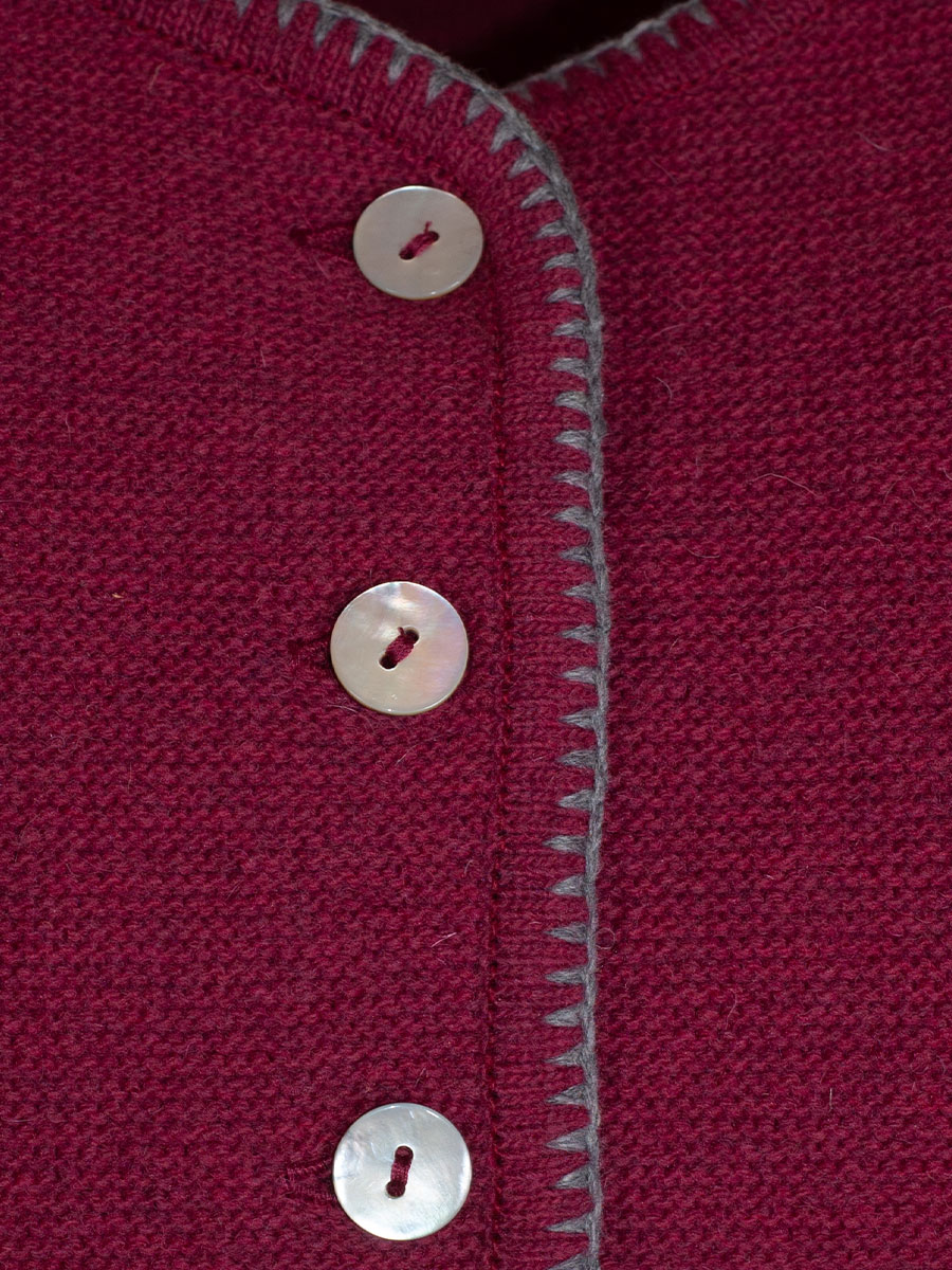 Huber Strickweste Freyi, beere, graue Einfassung #3