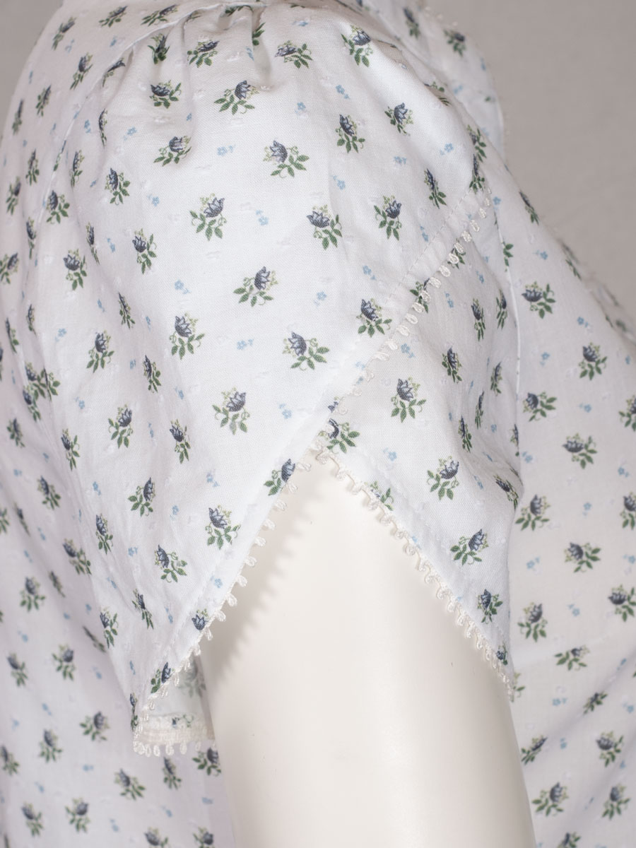 Country Line Kurzarmbluse, Damen, creme, blaue Blümchen #2