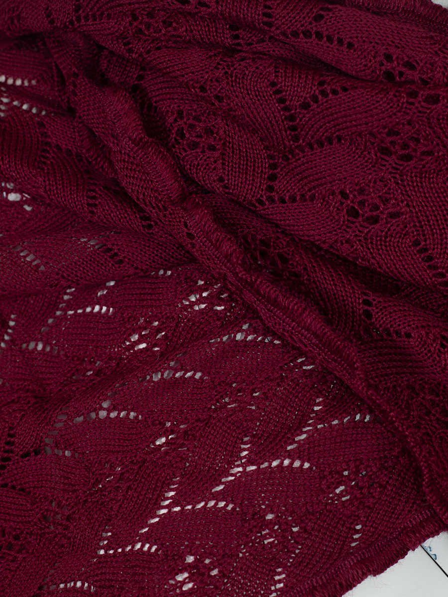 Wenger Strickstola Sofia, bordeaux, Lochmuster, gewellter Abschluss #3