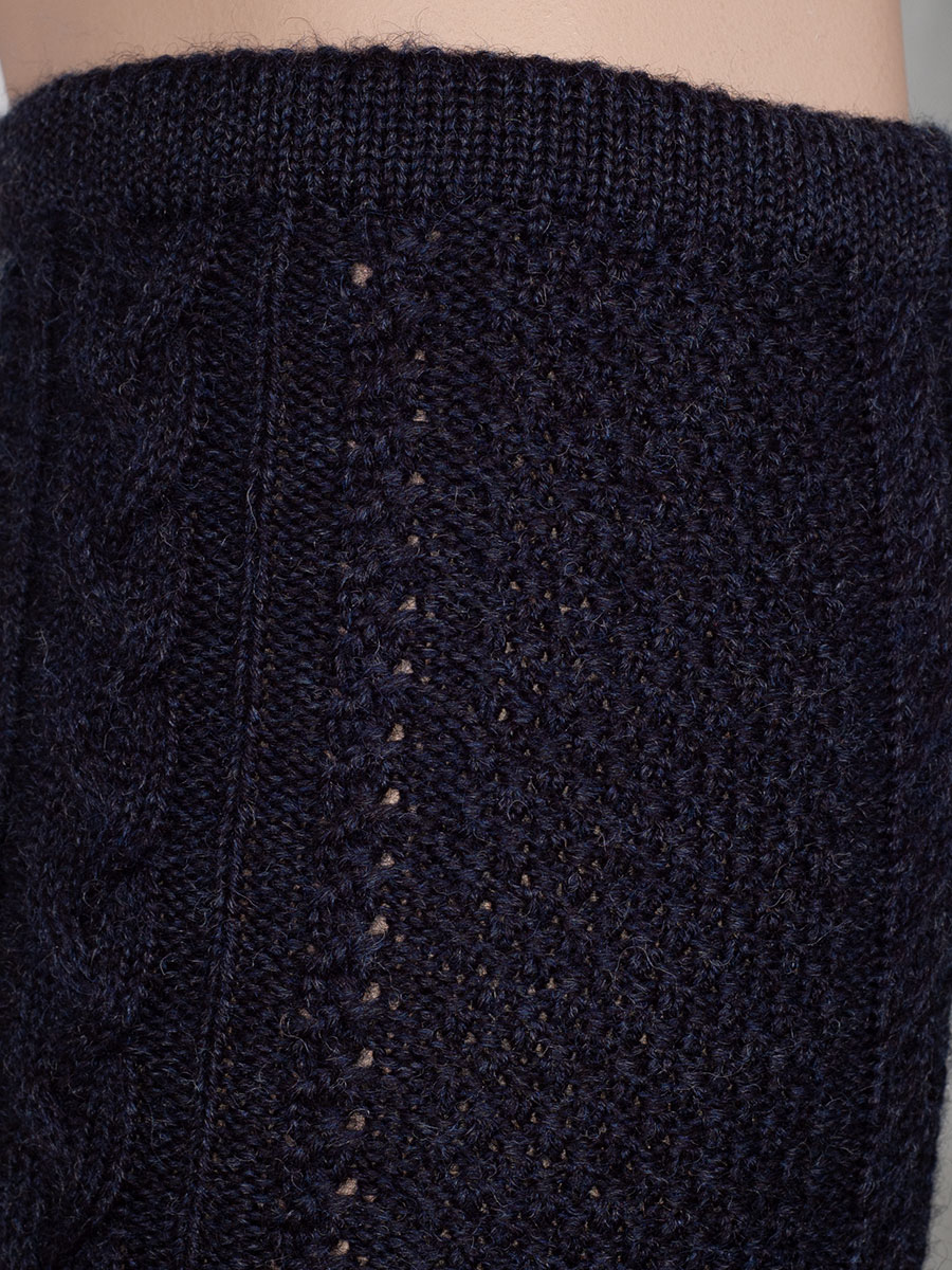 Gottseidank Kniestrumpf Loisach, carbonblau, Zopfmuster #3