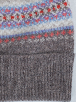 Eribè Knitwear Alpine Turnup Hat, Strickmütze, blue Hibiskus, grau-rot